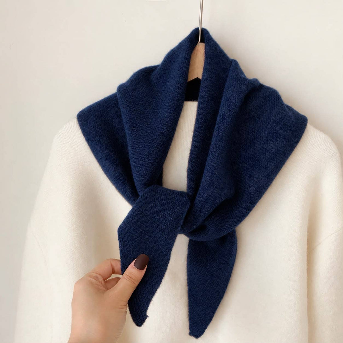 Foulard triangle en maille uni : Marine
