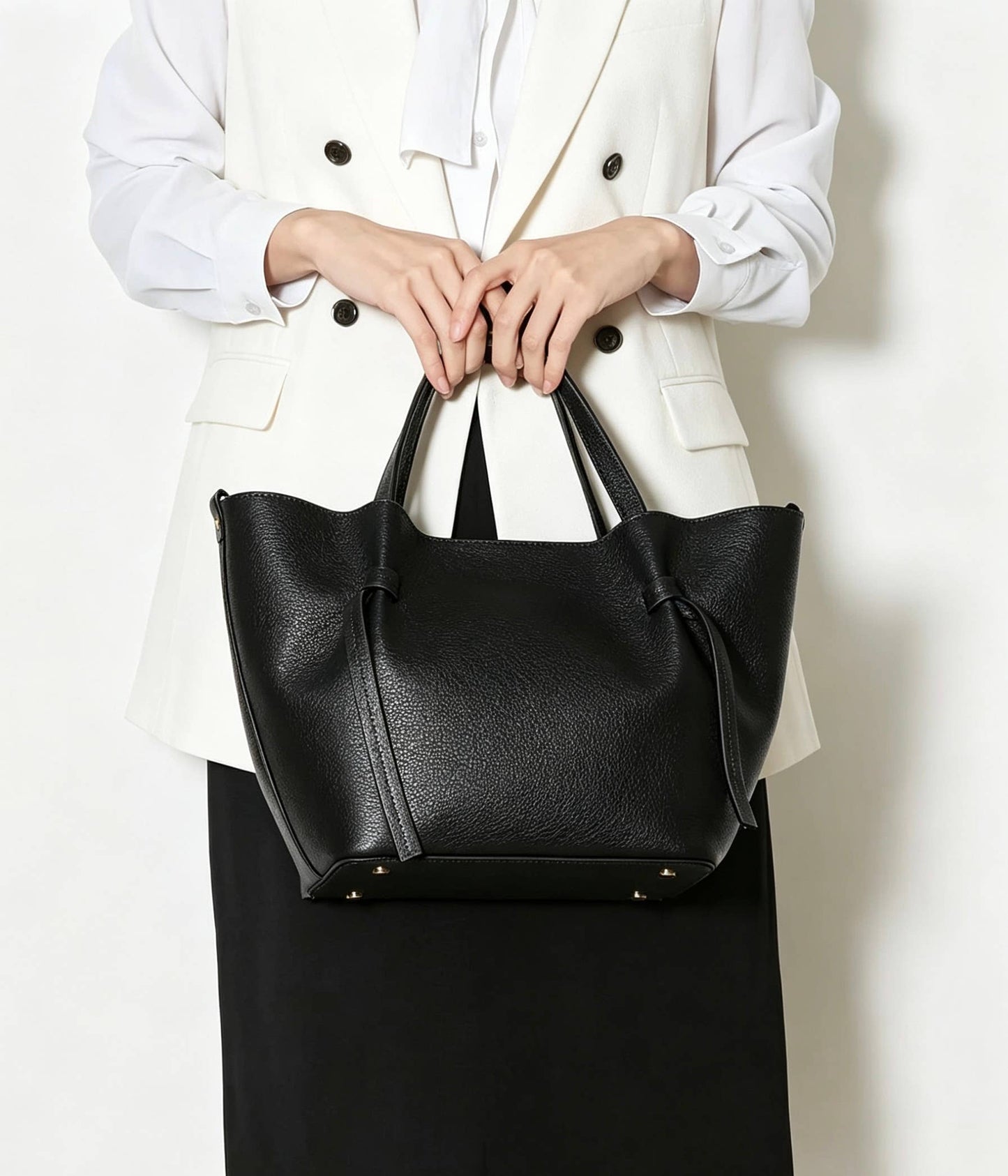 Sac à main en cuir grainé noir – Porté épaule avec pochette