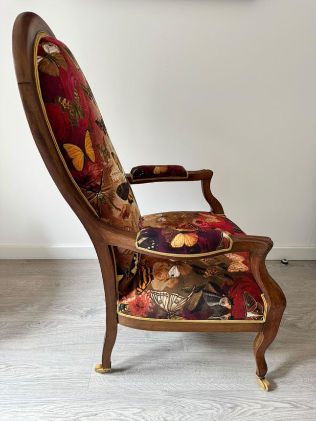 Fauteuil Voltaire « Le voyage Papillons » – Pièce Unique