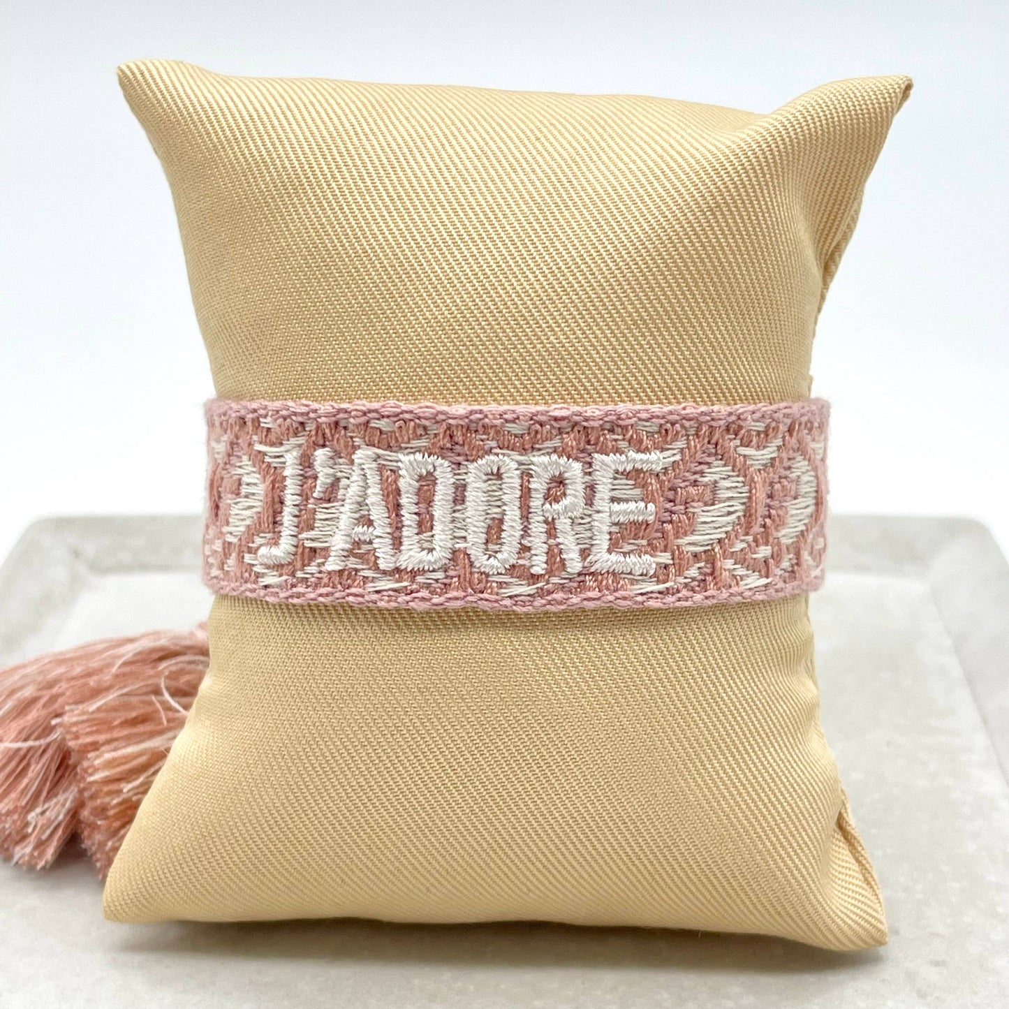 Bracelet tendance J'ADORE tissé et brodé