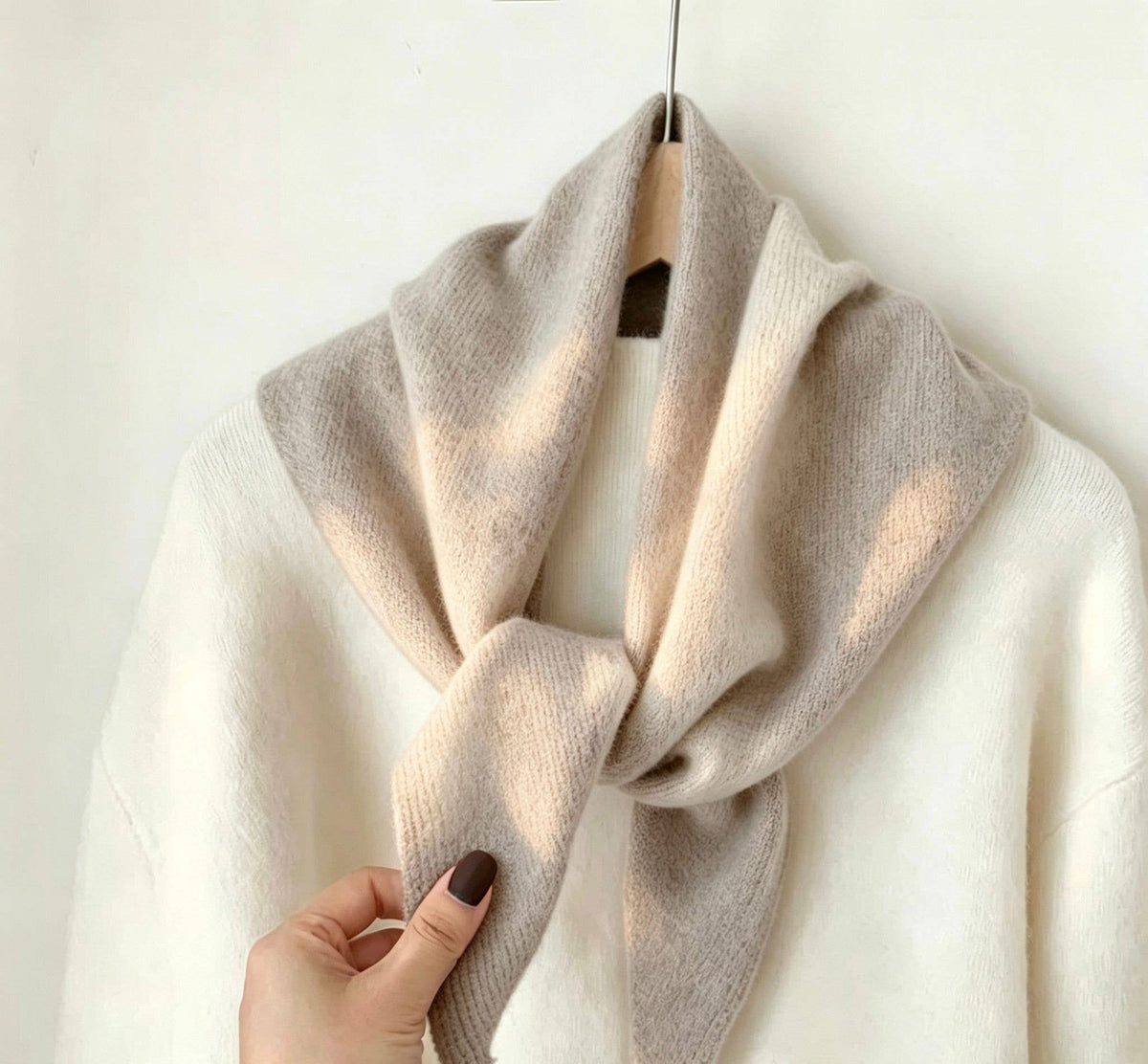 Foulard triangle en maille uni : Beige