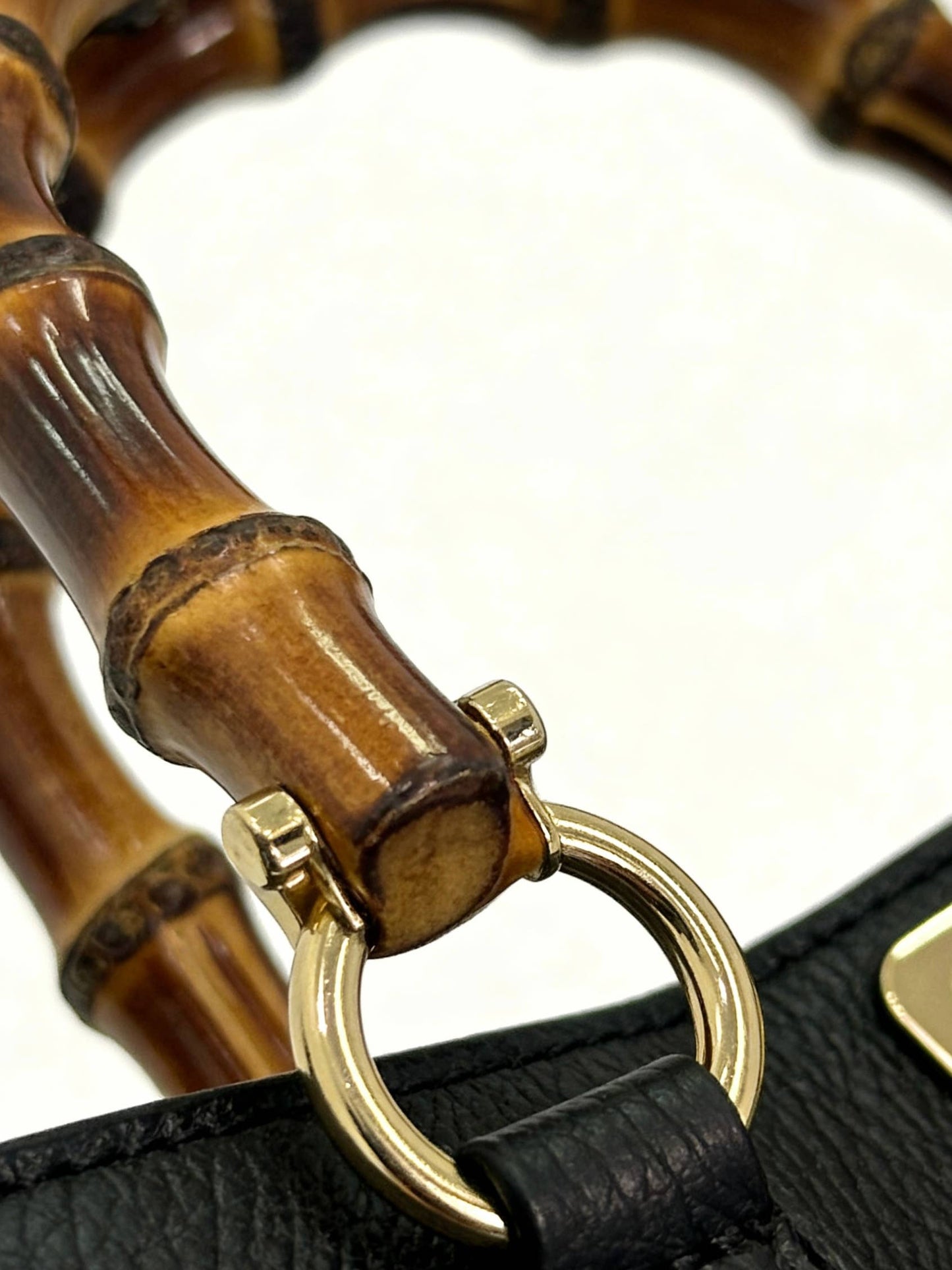 Sac en cuir avec poignées en bambou naturel: CAMEL
