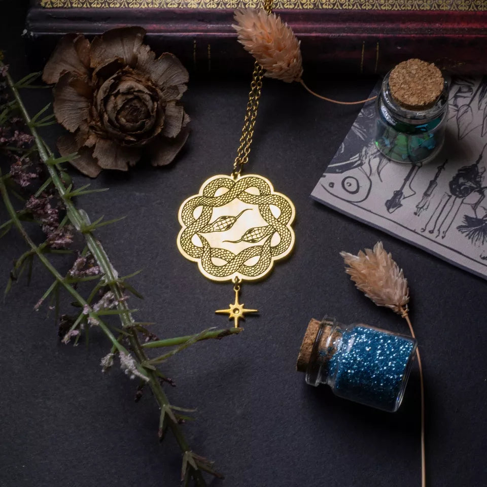 collier pendentif serpent - ouroboros en laiton
