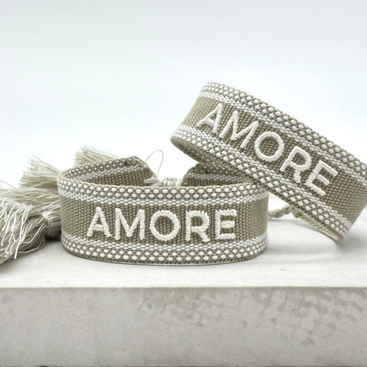 Bracelet tendance AMORE tissé et brodé