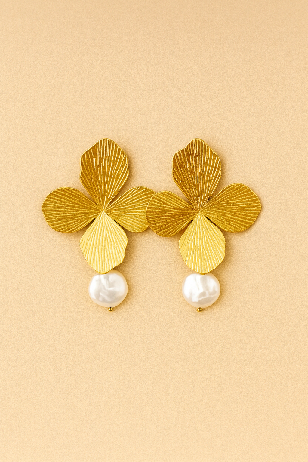 Boucles d’oreilles fleur mystique en acier inoxydable – photo 3 – Miss Cappuccino