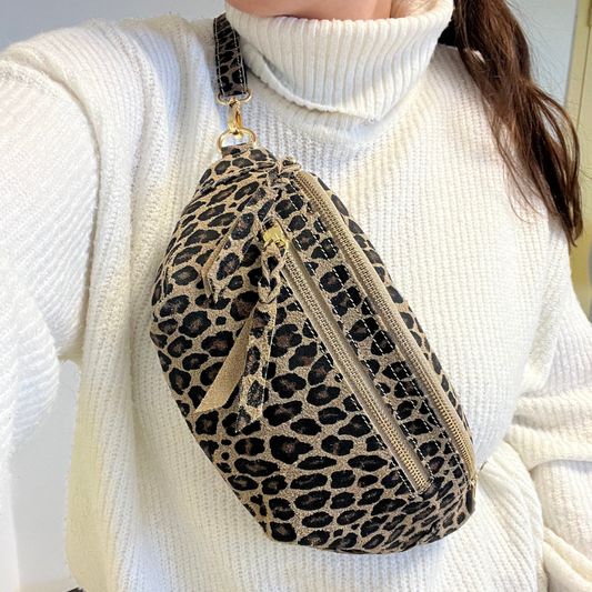 Sac banane double zip en cuir : Léopard – photo principale – Miss Cappuccino