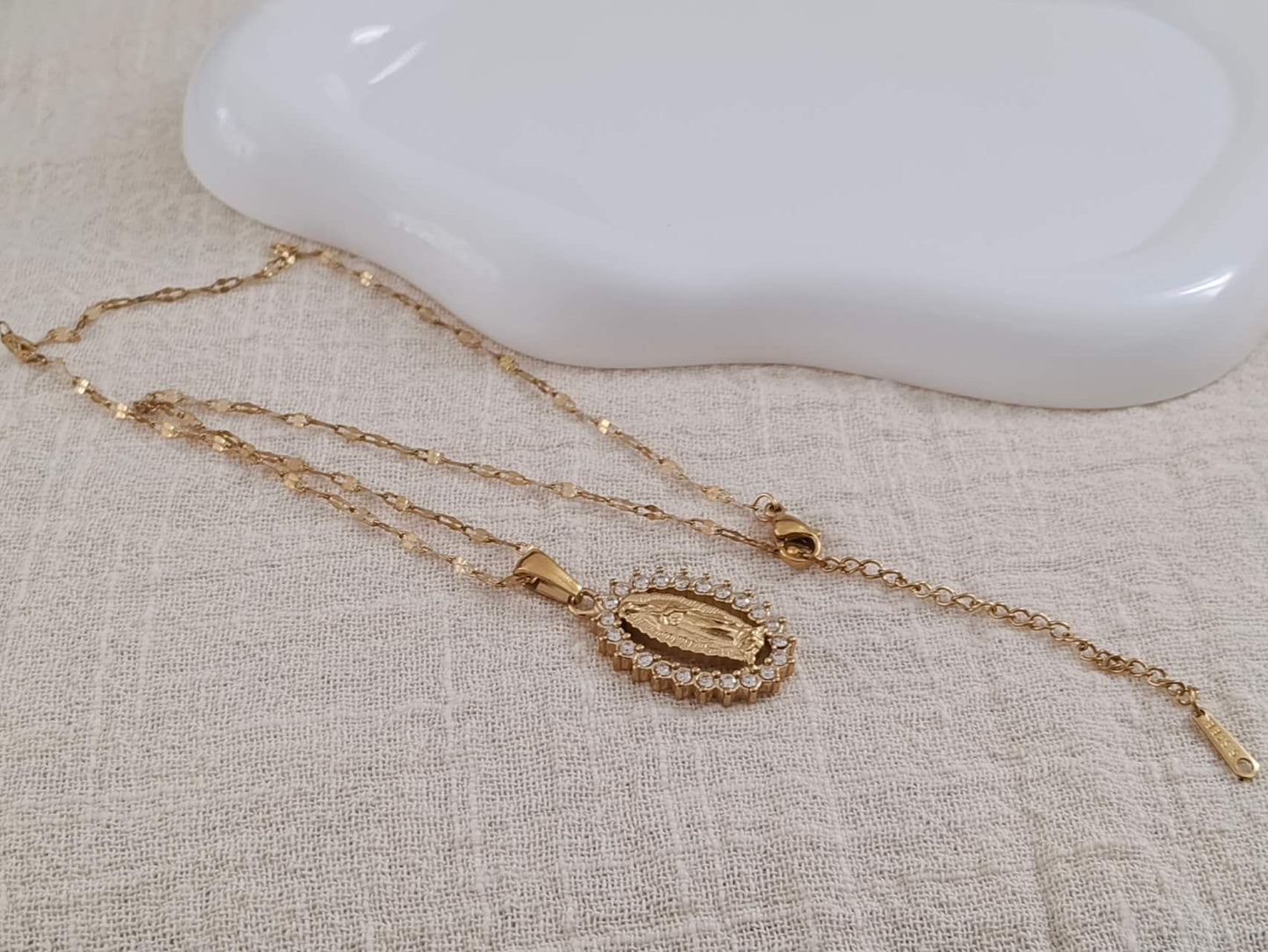 Collier médaille Vierge