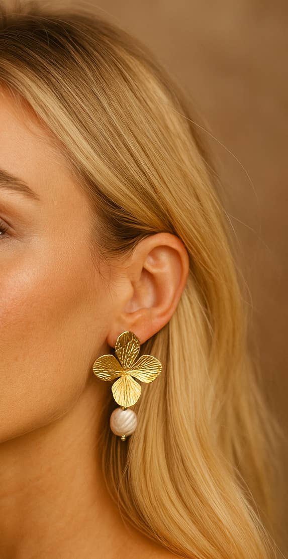 Boucles d’oreilles fleur mystique en acier inoxydable – photo 2 – Miss Cappuccino