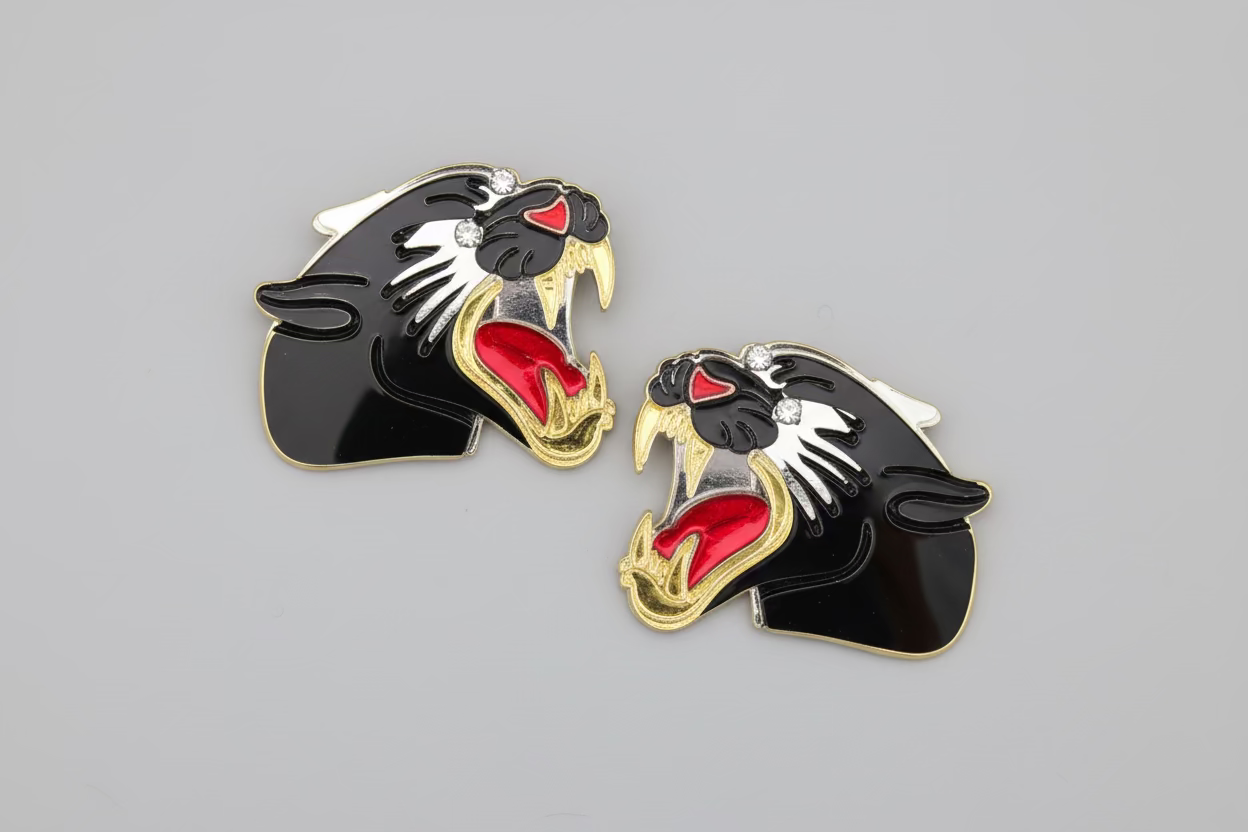 Boucles d’oreilles visage de panthère noir
