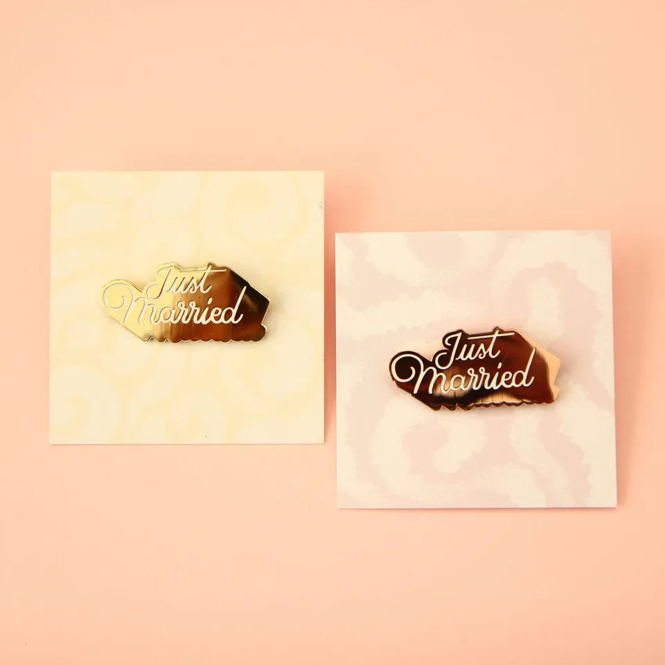 Pin’s Just Married – photo principale – Miss Cappuccino
