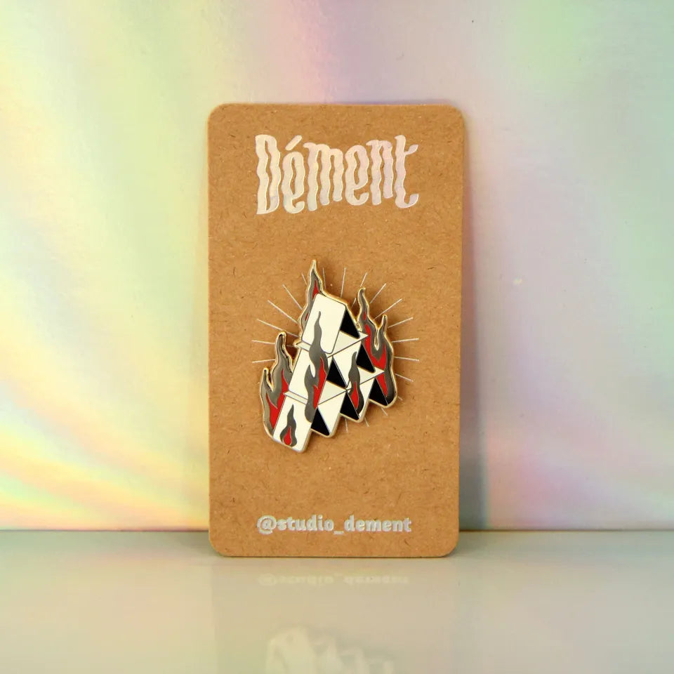 Pin’s House of Cards – photo principale – Miss Cappuccino