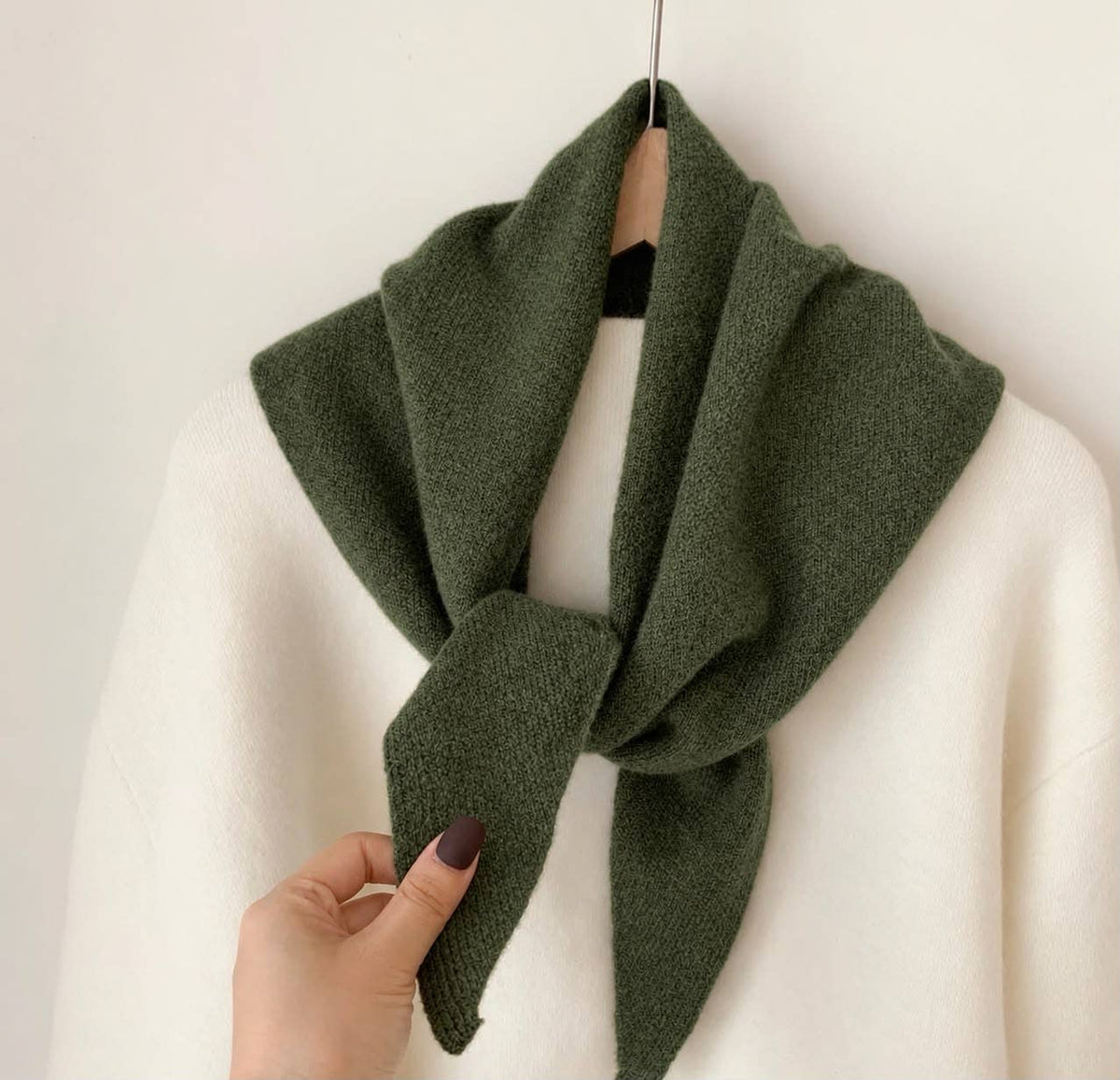 Foulard triangle en maille uni : Kaki