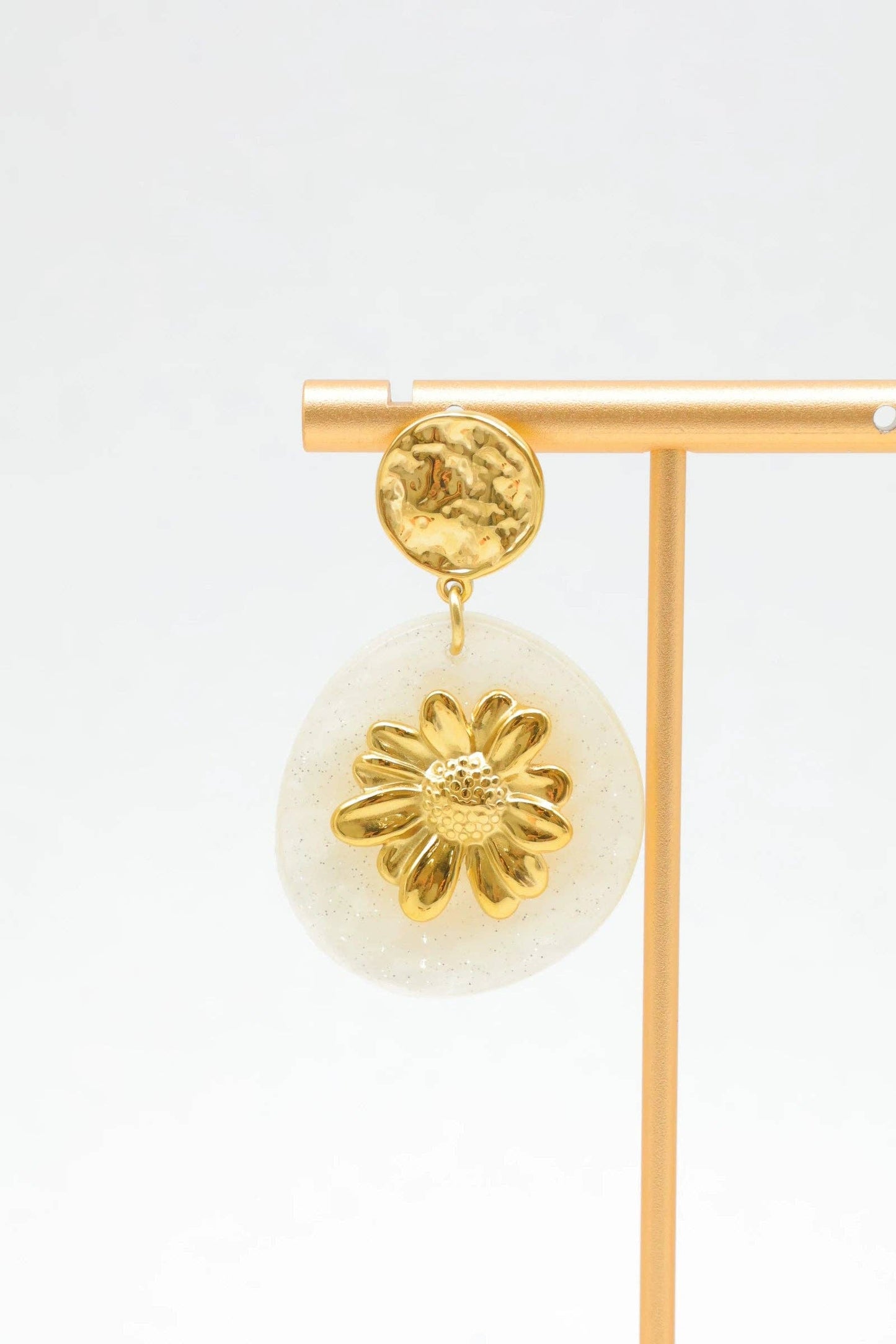 Boucles d’oreilles fleur BLANC