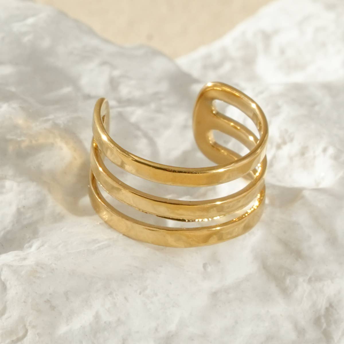 Bijou d'oreille Earcuff  dorée 3 branches lisses