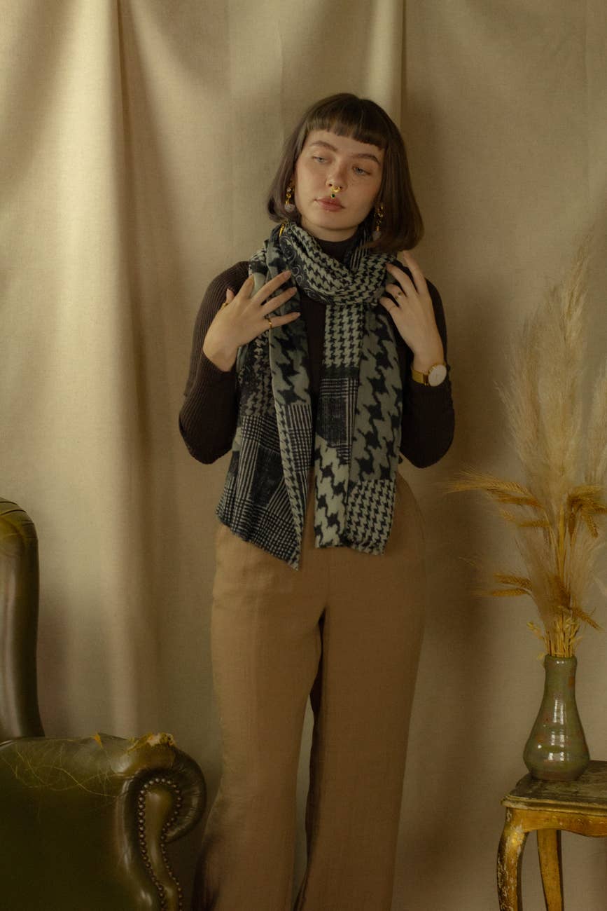 FOULARD Grande écharpe cachemire 200x70cm, imprimé KARL